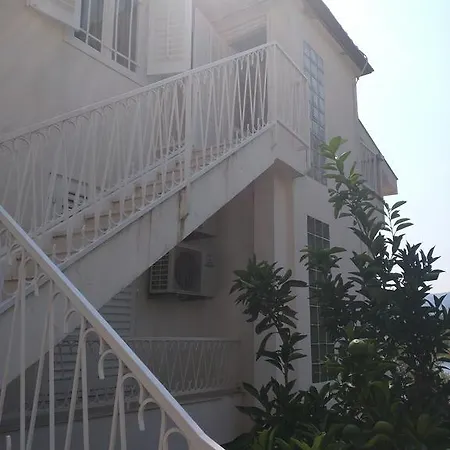 Bugenvila شقة فربوسكا