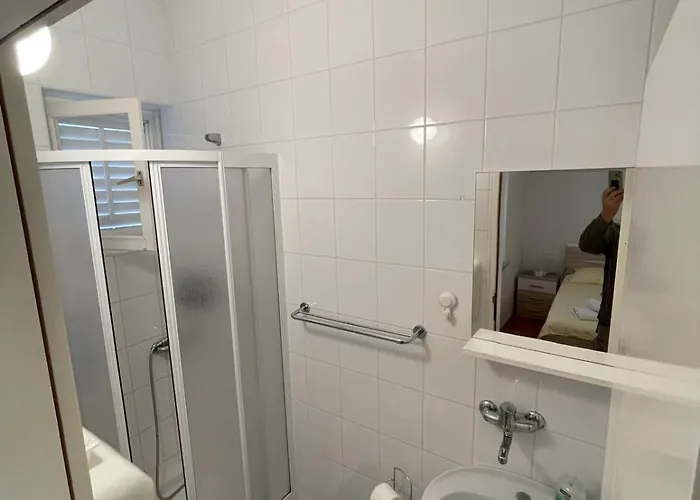 Bugenvila Apartman Vrboska
