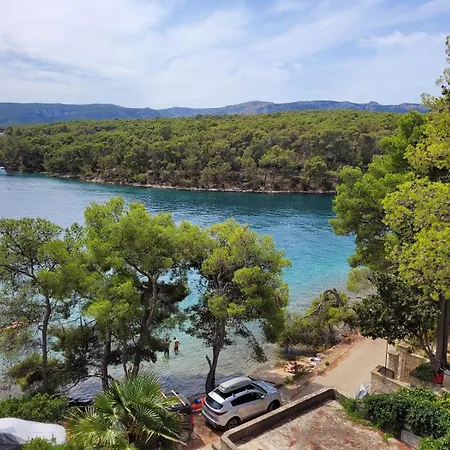 Bugenvila Apartamento Vrboska