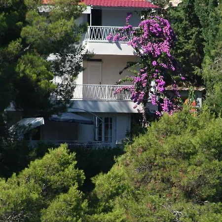 Bugenvila Apartamento Vrboska