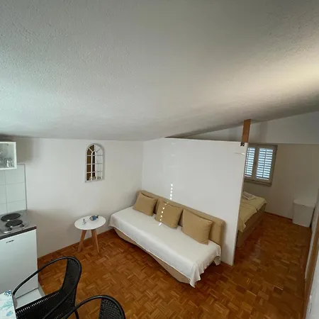 Apartamento Bugenvila Vrboska